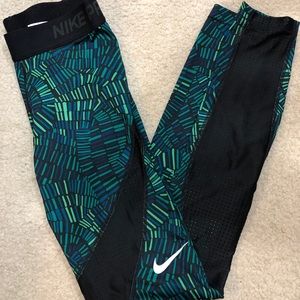 Nike Pro Green Leggings
